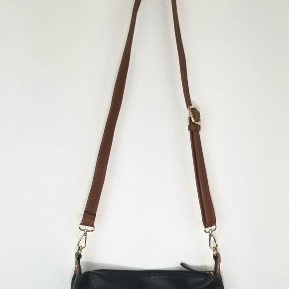 Twist Lock Studded Vegan Leather Handbag Set - Picture 5 of 6